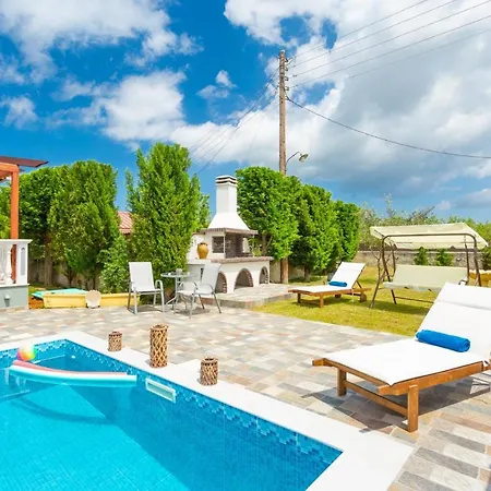 Villa Mansion *